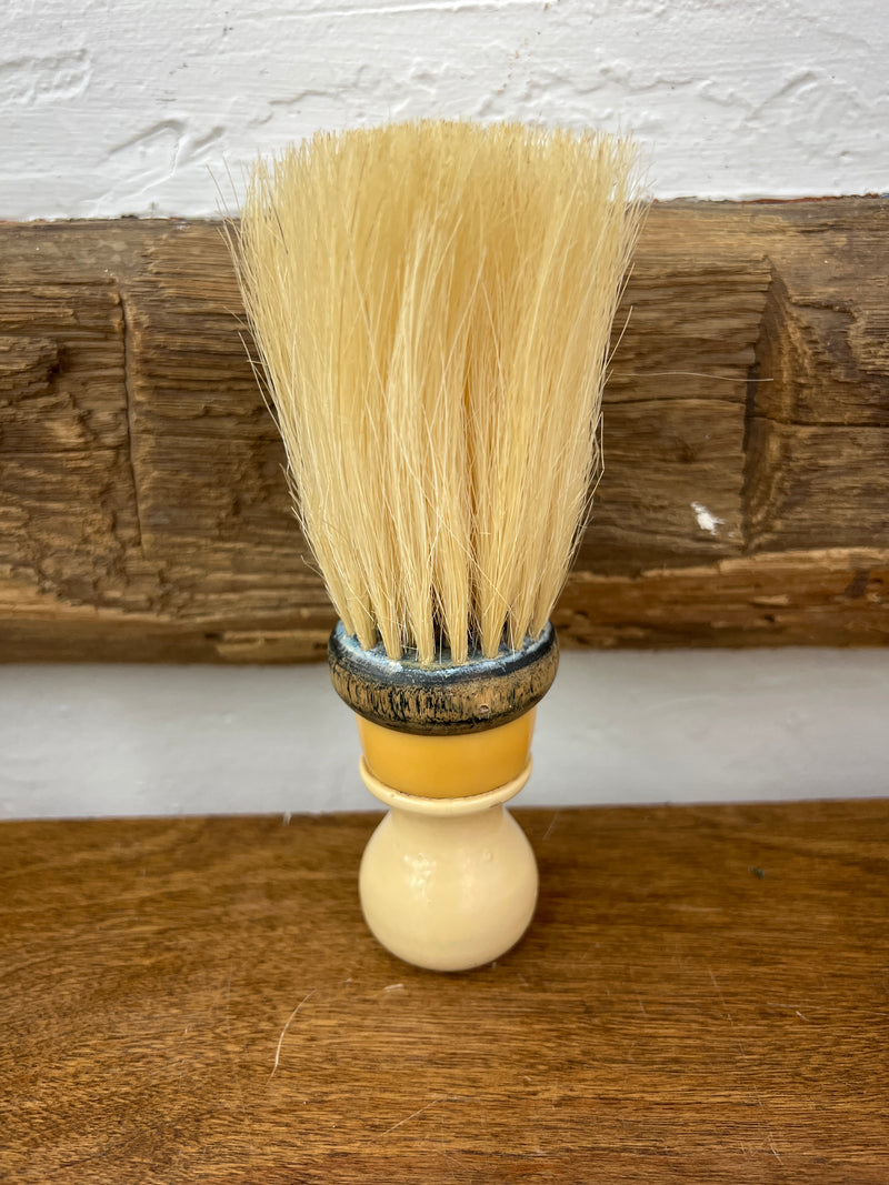 Vintage Barber Hardright Neck Duster