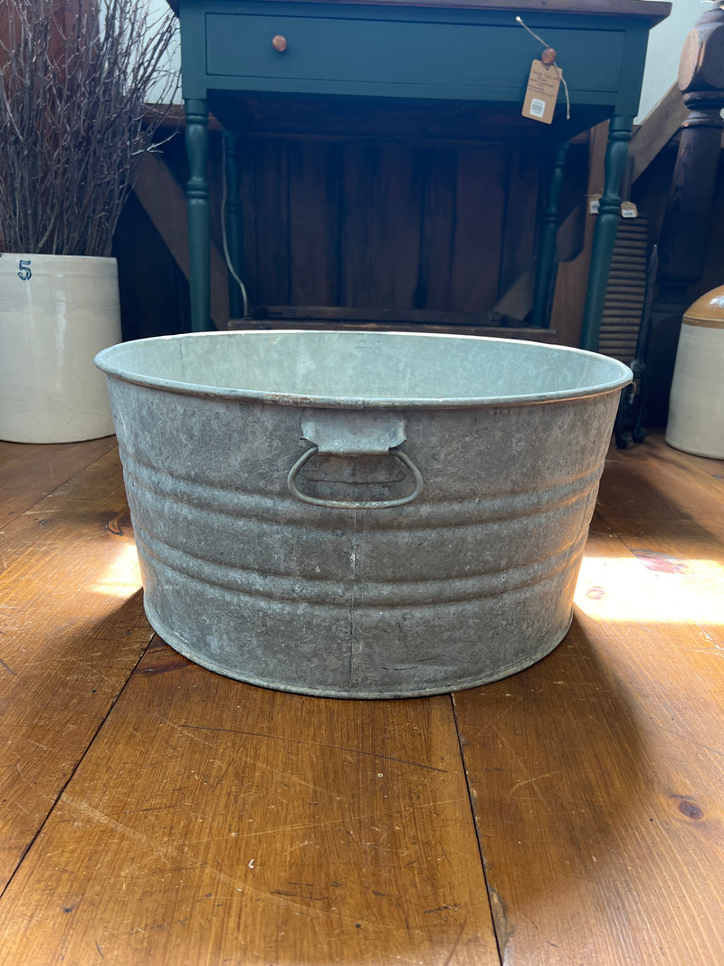 Vintage Galvanized Round Wash Tub with Handles