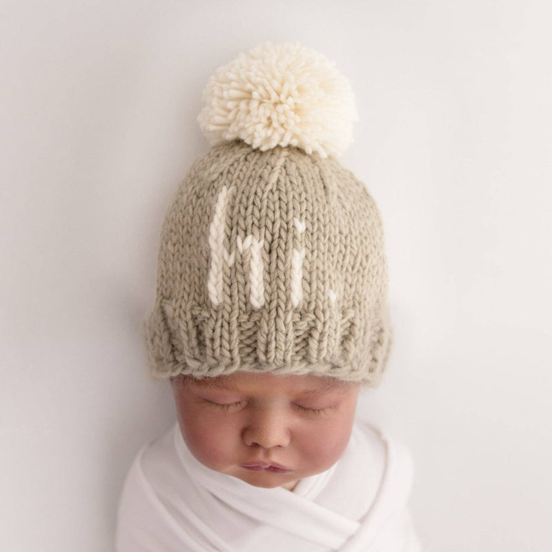 hi. Pebble Brown Hand Knit Beanie Hat: S (0-6 months)