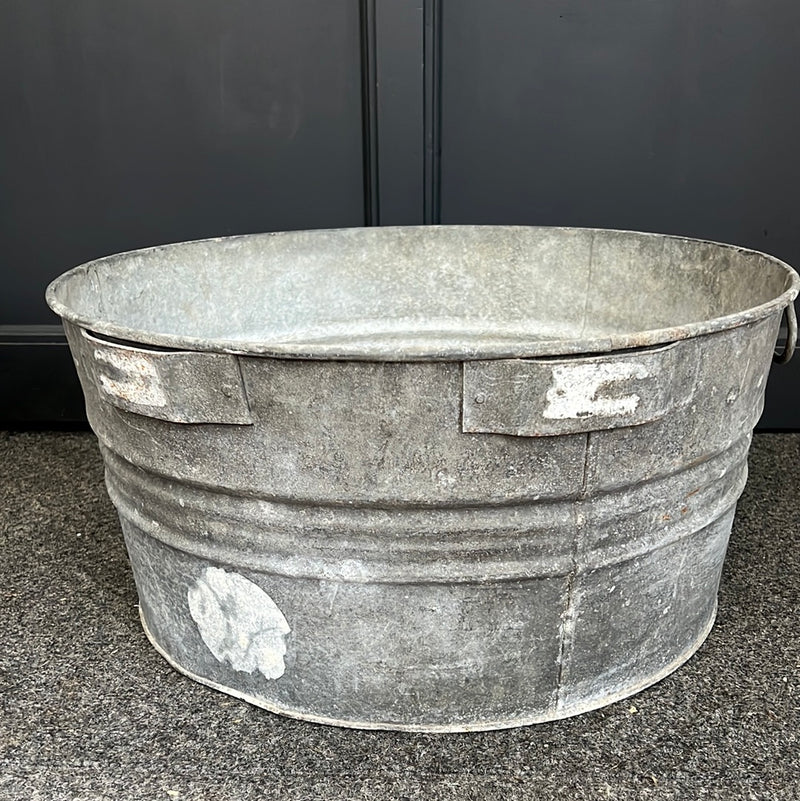 Vintage Galvanized Round Wash Tub with Handles