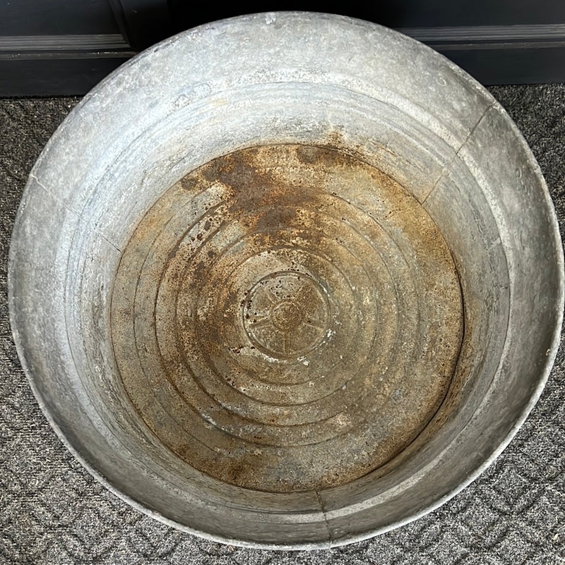 Vintage Galvanized Round Wash Tub with Handles