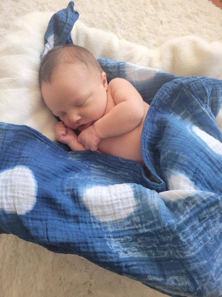 Shibori Organic Swaddle: Hakusen