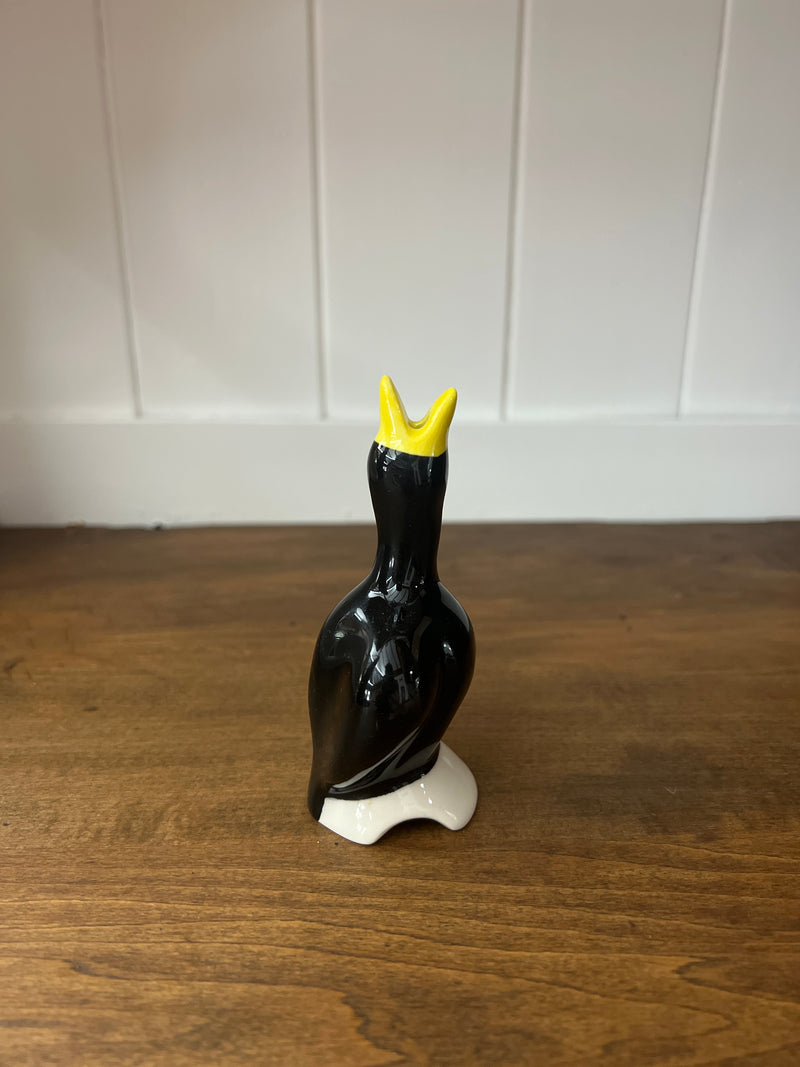 Vintage Black Bird Pie Vent