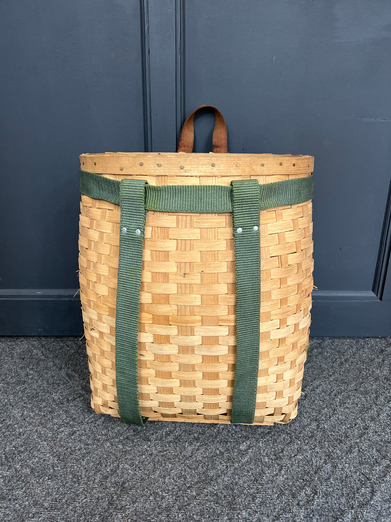 Vintage Adirondack Pack Trapper Basket