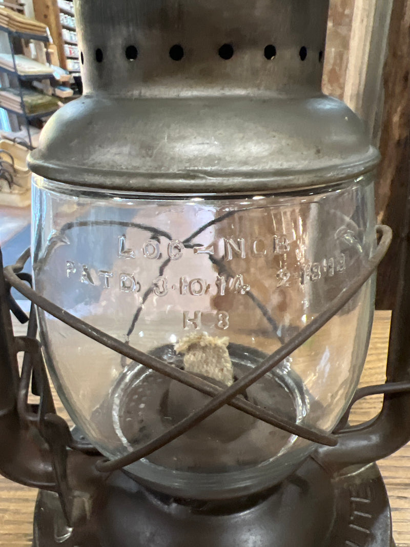 Antique Dietz Fount D-Lite Lantern