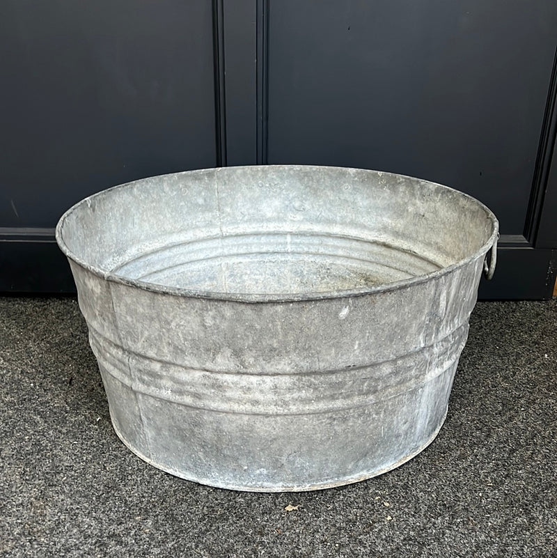 Vintage Galvanized Round Wash Tub with Handles