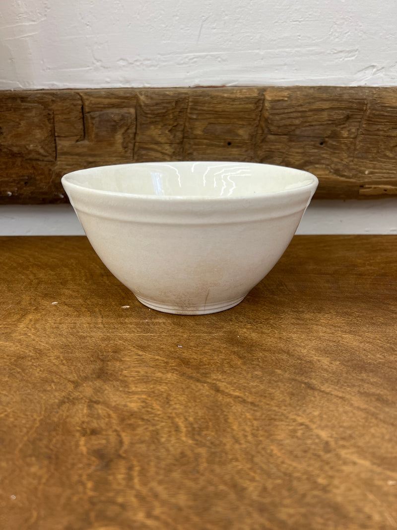 Vintage The Wheeling Pottery Co. Ironstone Bowl