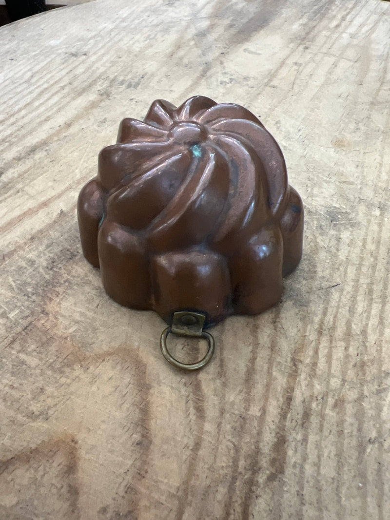 Antique Copper Swirl Pattern Mold