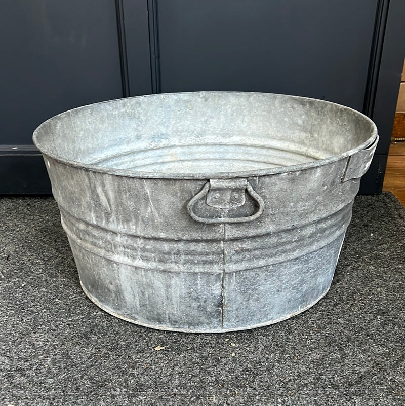 Vintage Galvanized Round Wash Tub with Handles