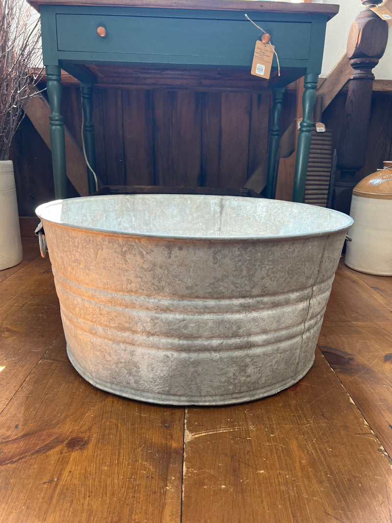 Vintage Galvanized Round Wash Tub with Handles