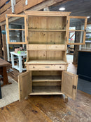 European Pine 2-Piece Hutch