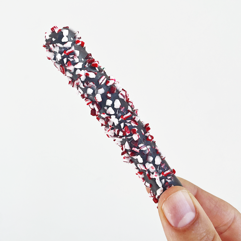 Peppermint Chocolate Covered Pretzels