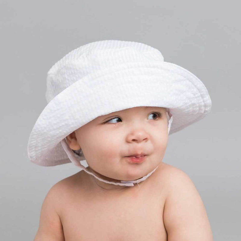 White Seersucker Bucket Hat: 0-6 Months