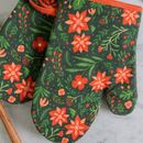 Christmas Forest Oven Mitt Set of 2 - Holiday Kitchen Decor
