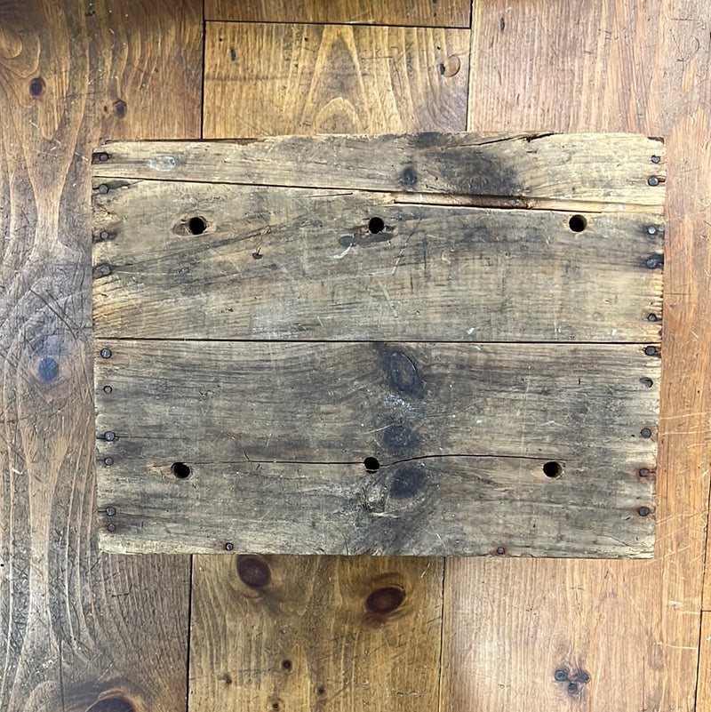 Vintage Pequot Spring Water Wooden Crate