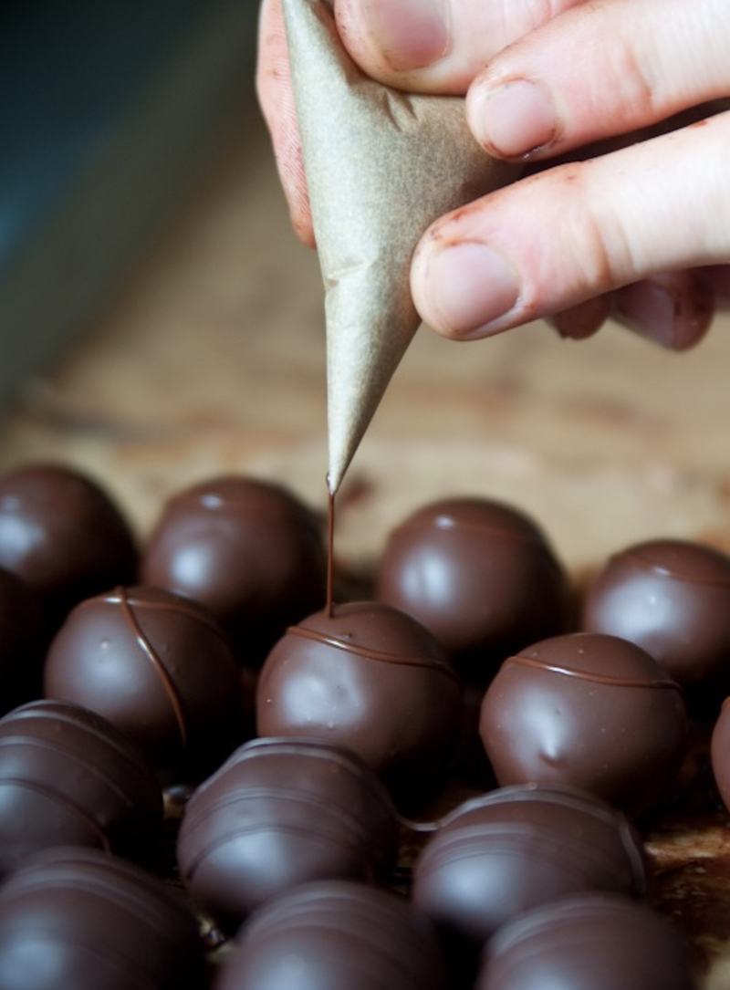 4 Piece Dark Chocolate Truffles: Vanilla Bean & VT Maple