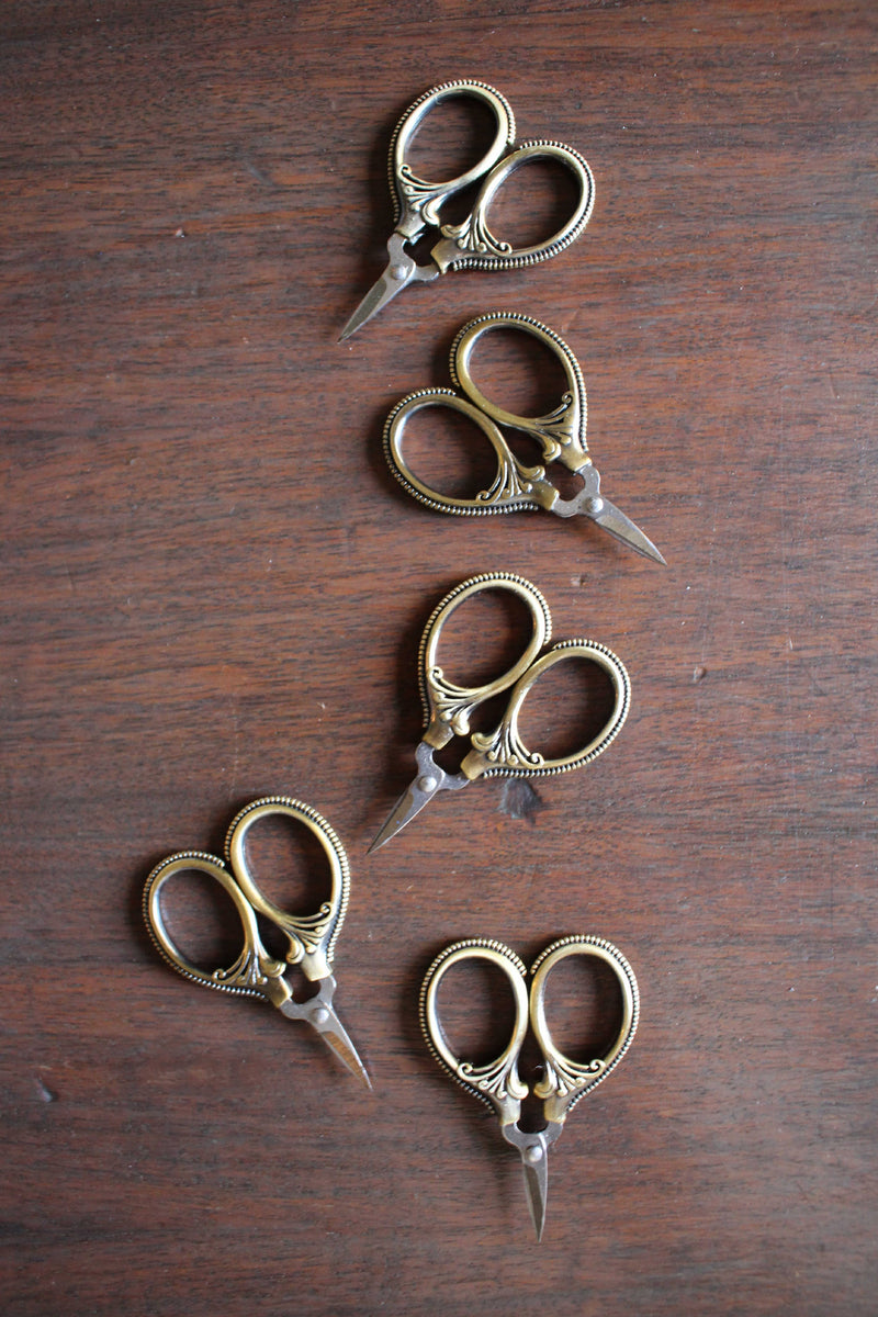 Mini Embroidery Scissor - Antique Gold